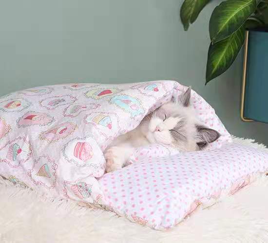 Cotton Wool Cat Nest